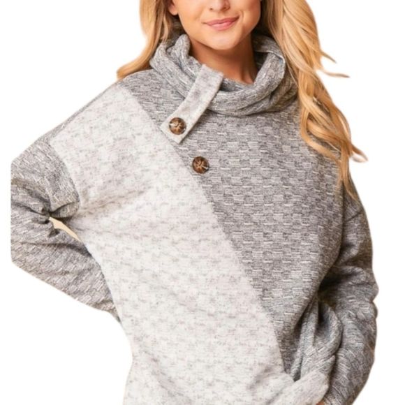 Women's Grey & White Sweater Small-3XL - Picture 3 of 9